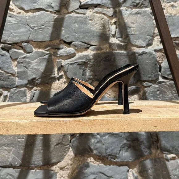 Bottega Veneta Stretch Black Leather Heeled Mule - Picture 3 of 10